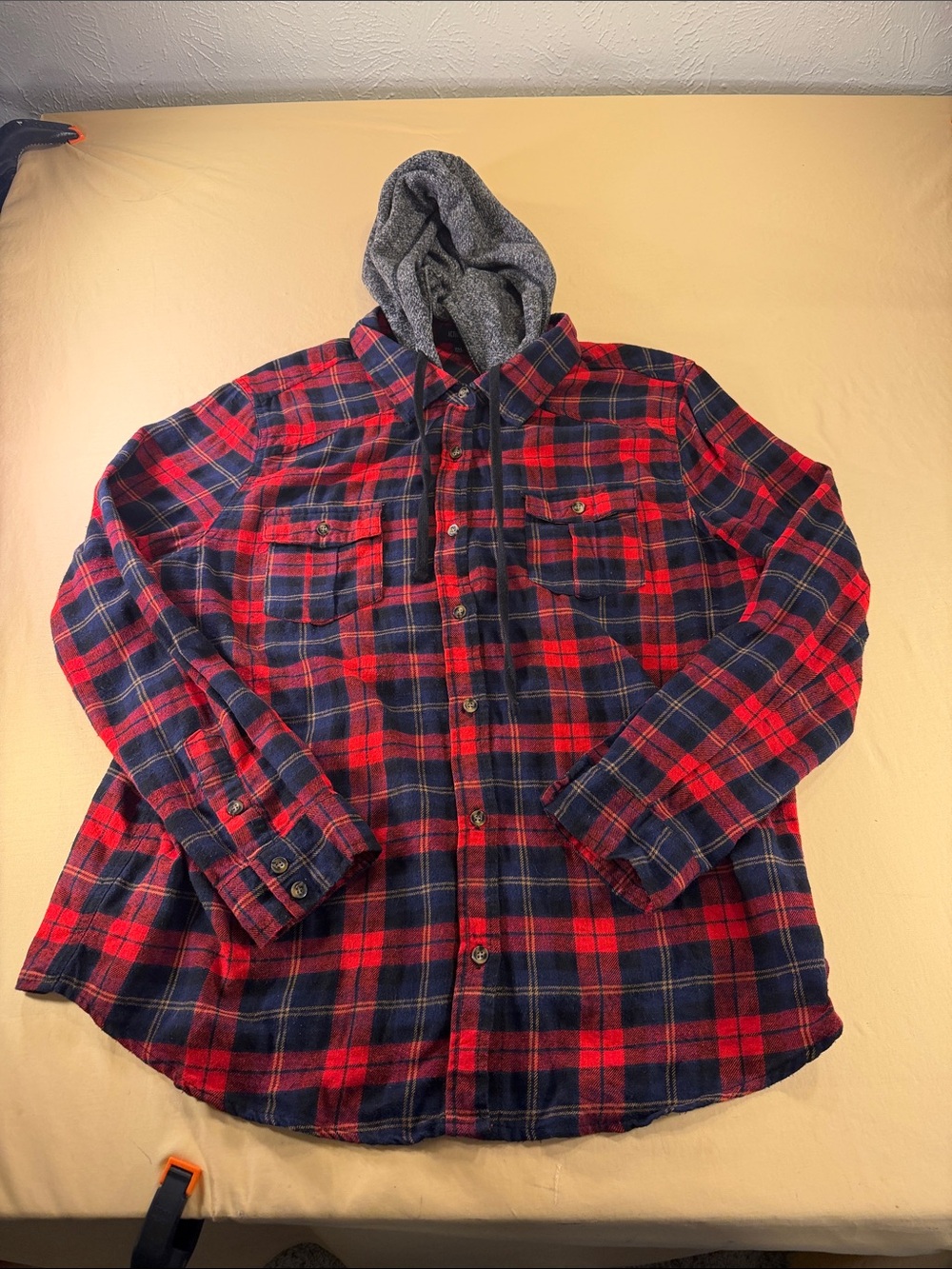 Active USA women’s flannel plaid shirt with hood size 2X